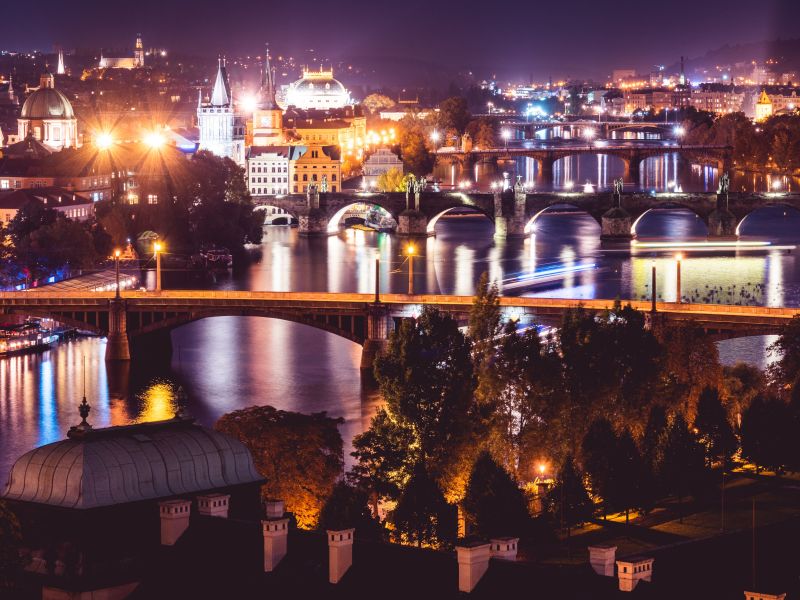 cityatnightczechia.jpg